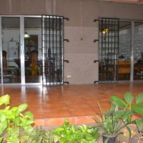 Heroes Hill, Quezon City – Charming House Heroes Hill, Quezon City – Charming House