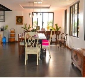 HOUSE AND LOT FOR SALE: Ayala Alabang, Muntinlupa City HOUSE AND LOT FOR SALE: Ayala Alabang, Muntinlupa City