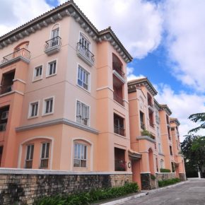 CONDOMINIUM FOR SALE: Mckinley Garden Villas, Bonifacio Global City CONDOMINIUM FOR SALE: Mckinley Garden Villas, Bonifacio Global City