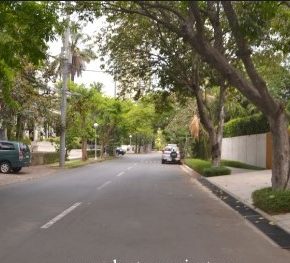 HOUSE AND LOT FOR SALE: Urdaneta Village, Makati City HOUSE AND LOT FOR SALE: Urdaneta Village, Makati City