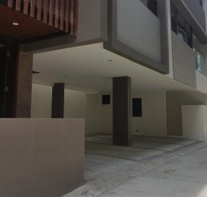 Townhouse For Sale: Palm Village, Makati City Townhouse For Sale: Palm Village, Makati City