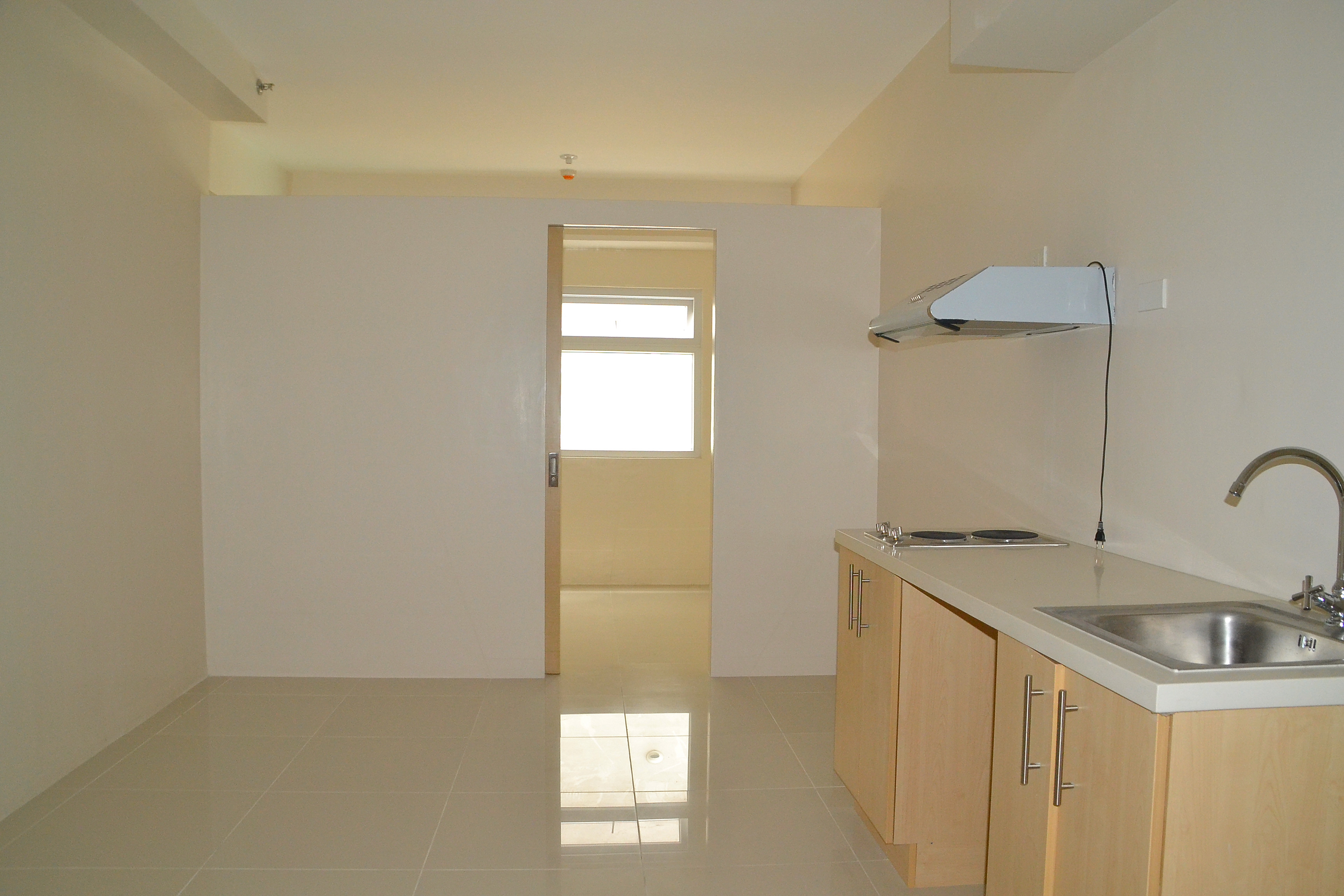 CONDOMINIUM FOR SALE: 2 TORRE LORENZO – RUSH FOR SALE!