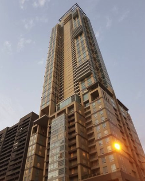 CONDO FOR SALE: Discovery Primea, Apartment Ridge, Makati City